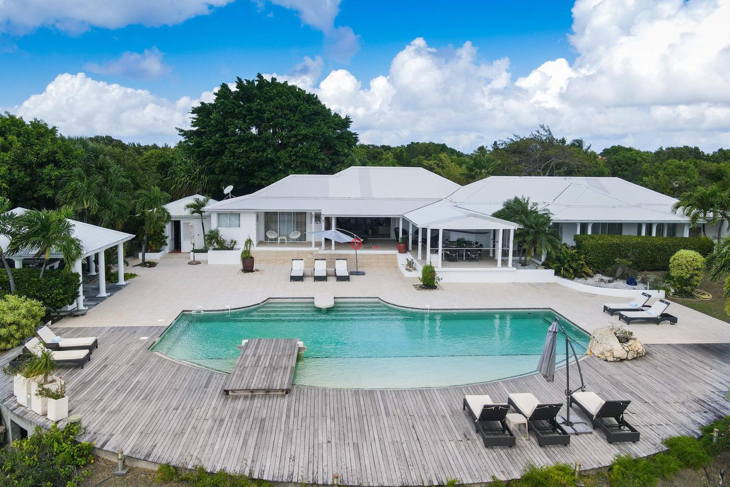 圣马丁岛的独栋别墅，Terres Basses，编号76417947