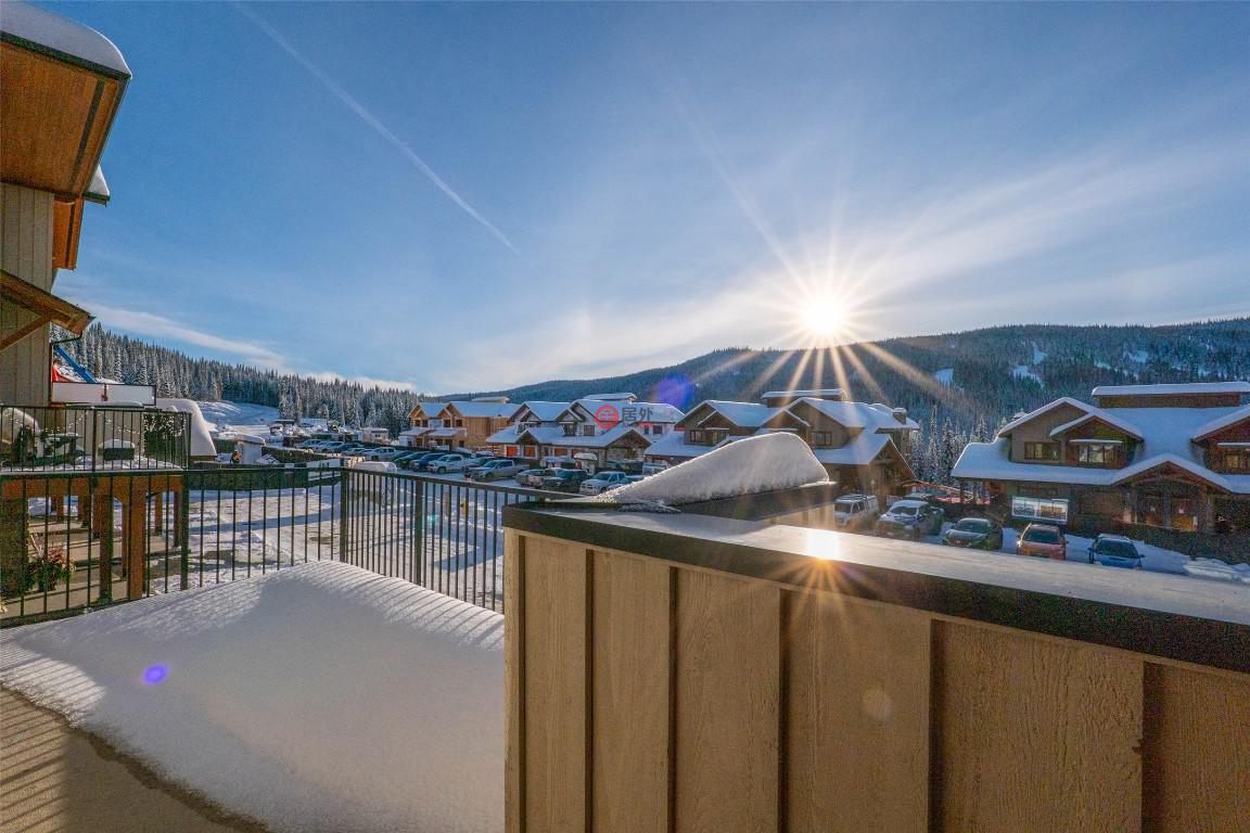 加拿大不列颠哥伦比亚省Sun Peaks的联排别墅，7000 MCGILLIVRAY LAKE，编号75526808