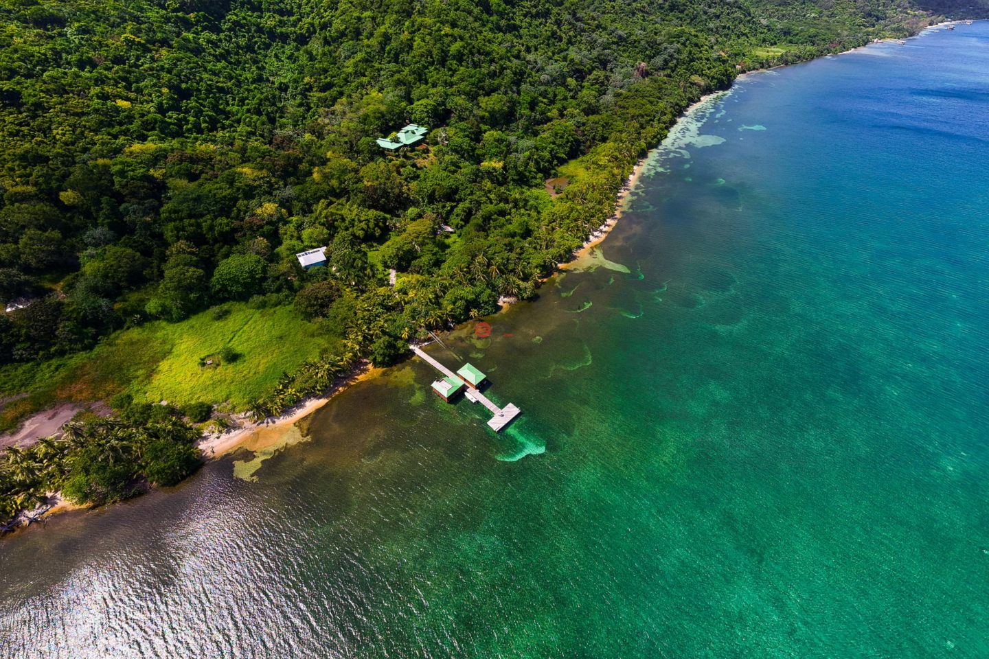 洪都拉斯海湾群岛瓜納哈島的住宅用地，Paradise Found - 482 Acres Beachfront + Waterfall Guanaja，编号77718067