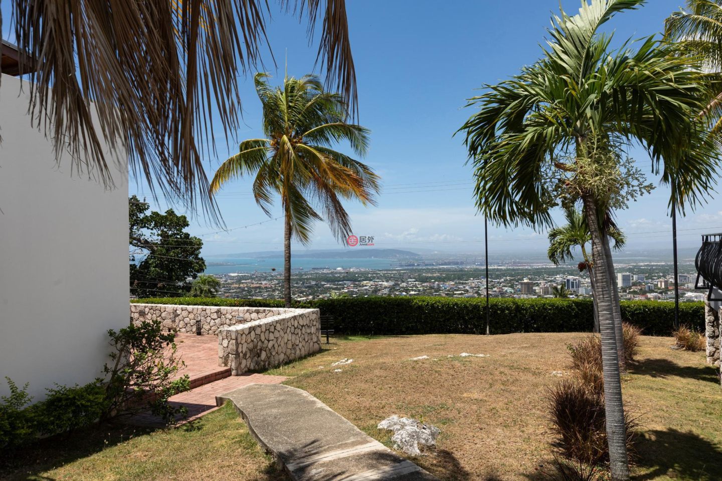 牙买加SurreySt Andrew的独栋别墅，4 Montclair Drive，编号77749669