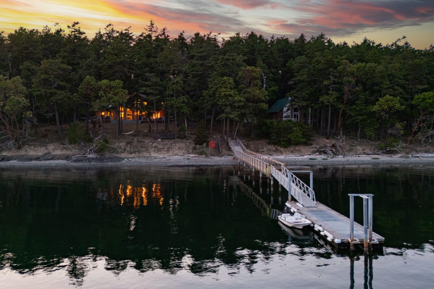 美国华盛顿州San Juan Island的独栋别墅,40 Driftwood Shores,编号78524631