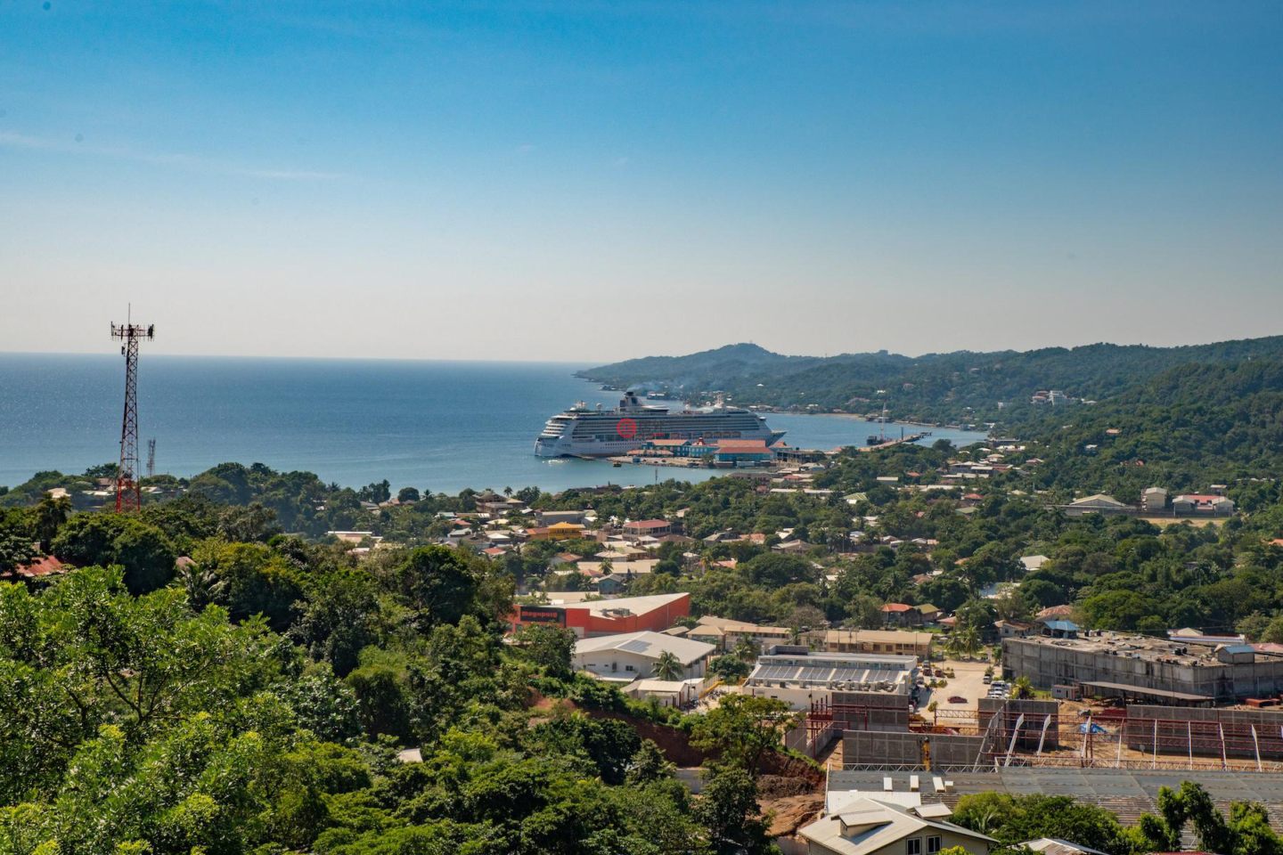 洪都拉斯海湾群岛Roatán的独栋别墅，Charming 3B/4B Home in Loma Linda，编号76628472