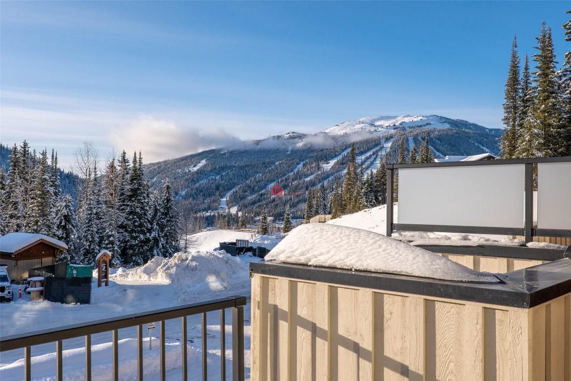 加拿大不列颠哥伦比亚省Sun Peaks的联排别墅，7000 MCGILLIVRAY LAKE，编号75529298