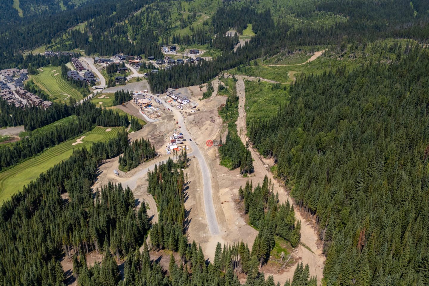 加拿大不列颠哥伦比亚省Sun Peaks的公寓,LOT 5 MCGILLIVRAY LAKE,编号75523180