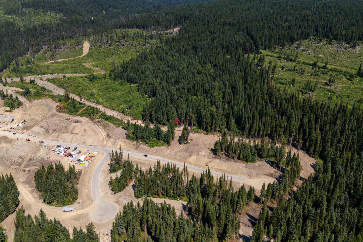 加拿大不列颠哥伦比亚省Sun Peaks的公寓,LOT 10 MCGILLIVRAY LAKE,编号75524092