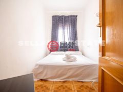 西班牙BarcelonaL'Hospitalet de Llobregat的公寓，del mont，编号54998586
