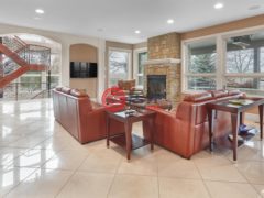 加拿大阿尔伯塔埃德蒙顿的独栋别墅，74 Windermere Drive SW，编号77602755