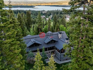 Luxury Ski-in Estate