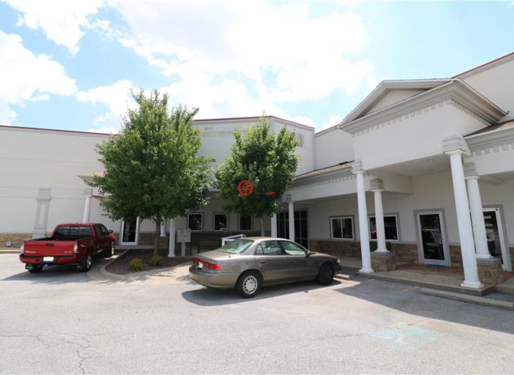 美国阿肯色州本顿维总占地15176平方米的商业地产