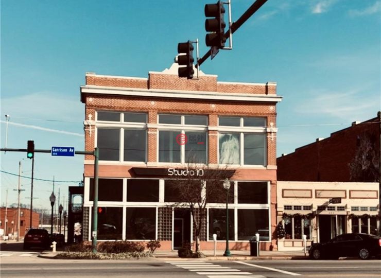 美国阿肯色州史密斯堡总占地403平方米的商业地产